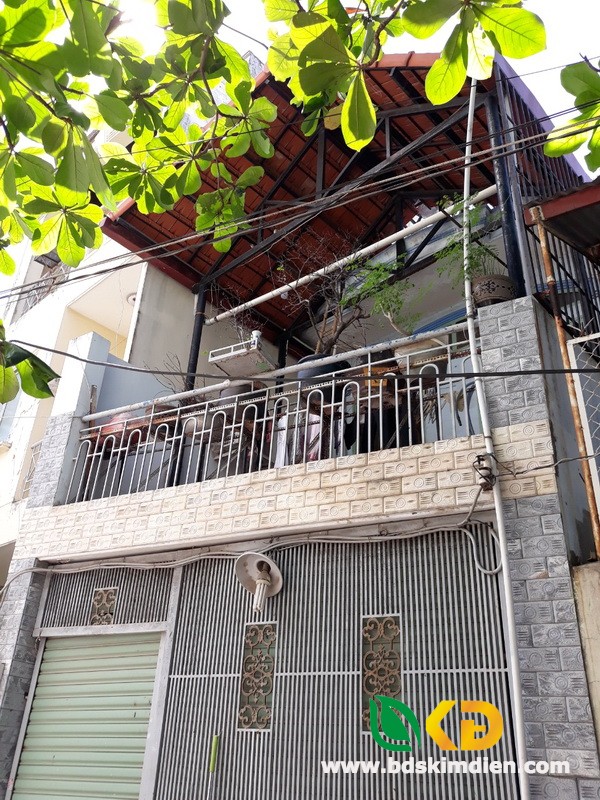 Bán nhà 1 lầu đẹp mặt tiền hẻm đường Phú Thuận quận 7.